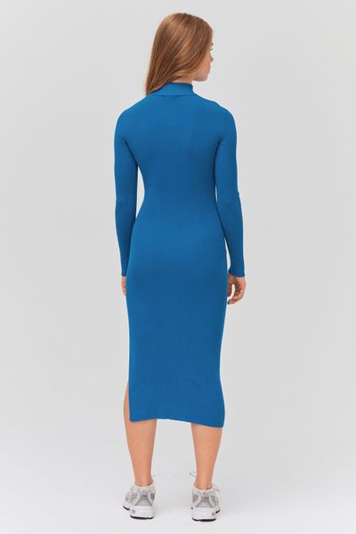 Robe longue à cotes