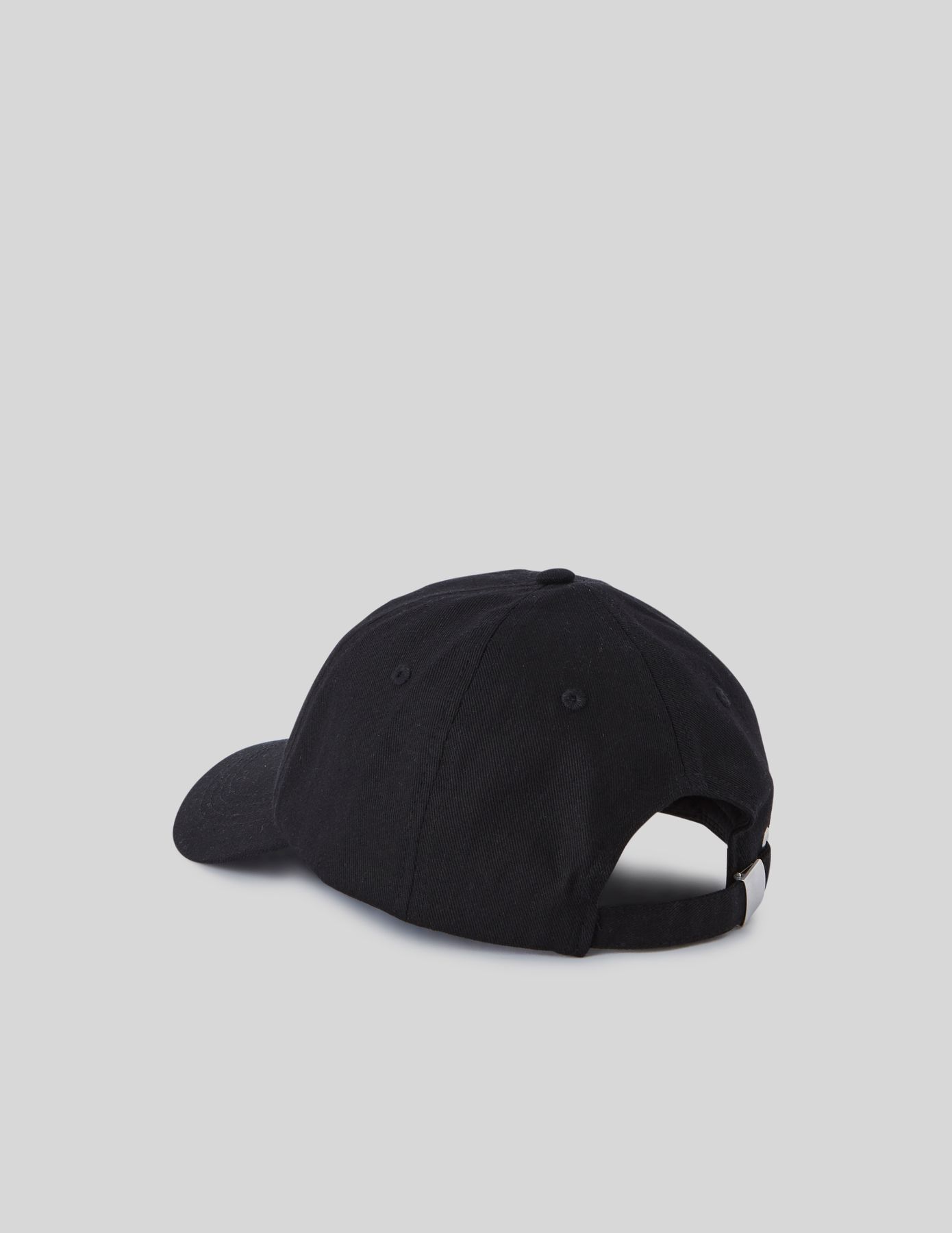 Casquette avec broderie