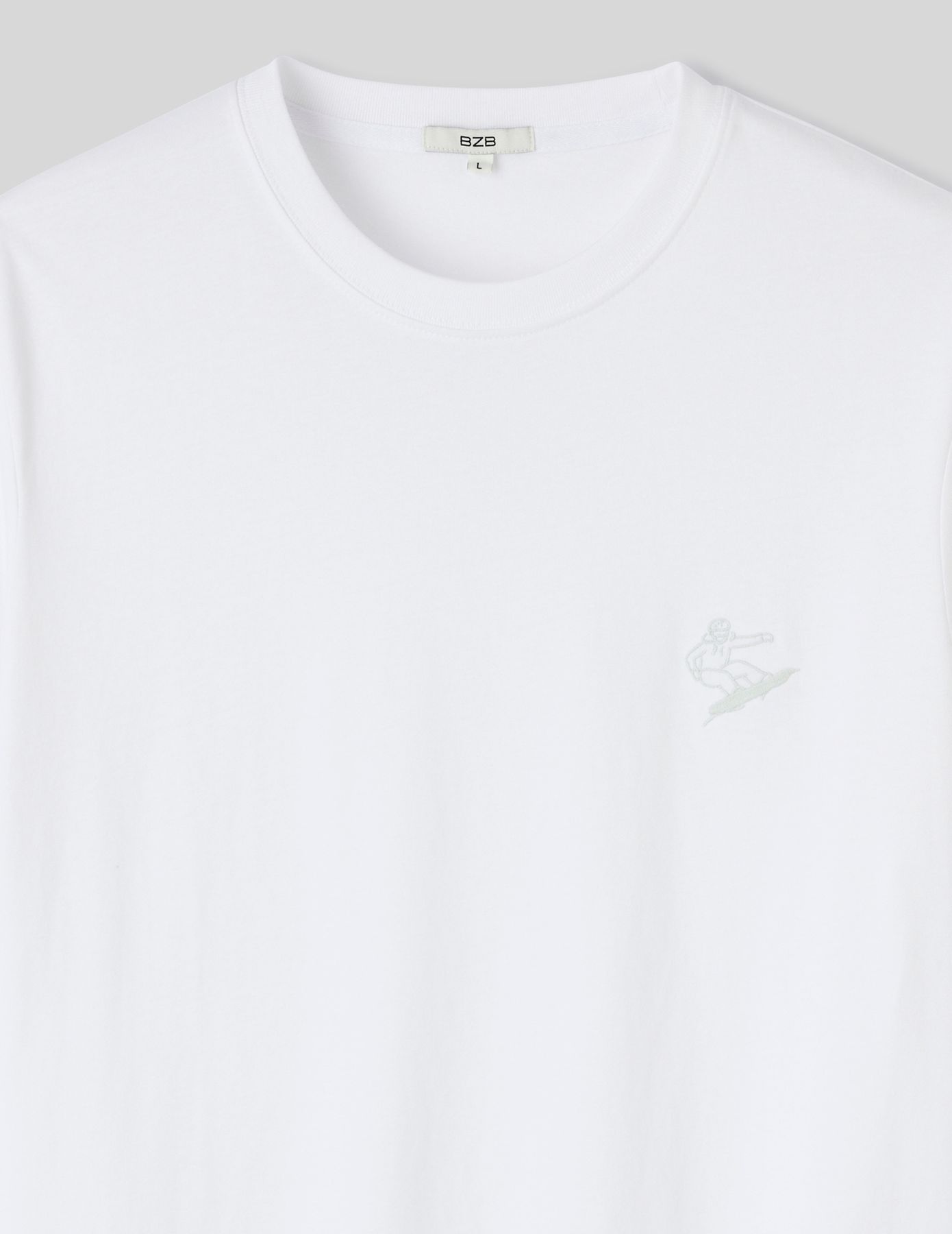 T-shirt brodé