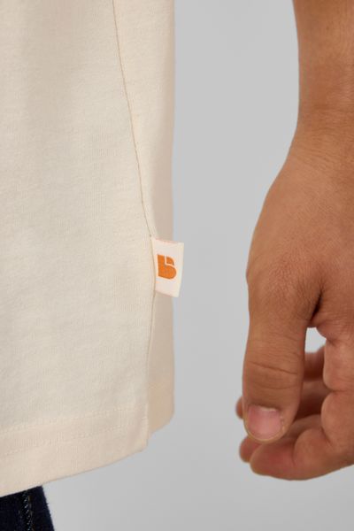 T-shirt imprim&eacute; et brod&eacute;
