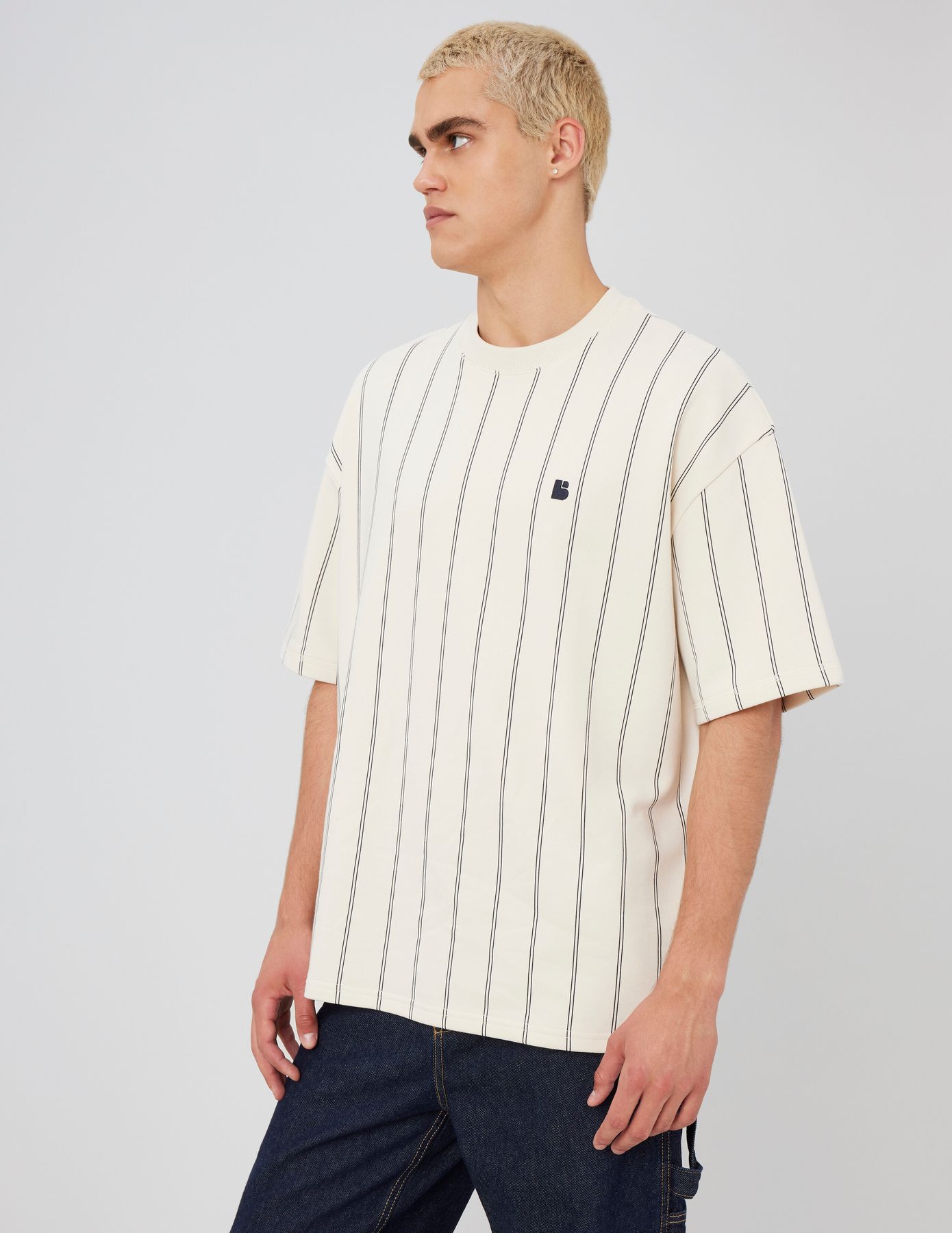 T-shirt broderie poitrine rayé