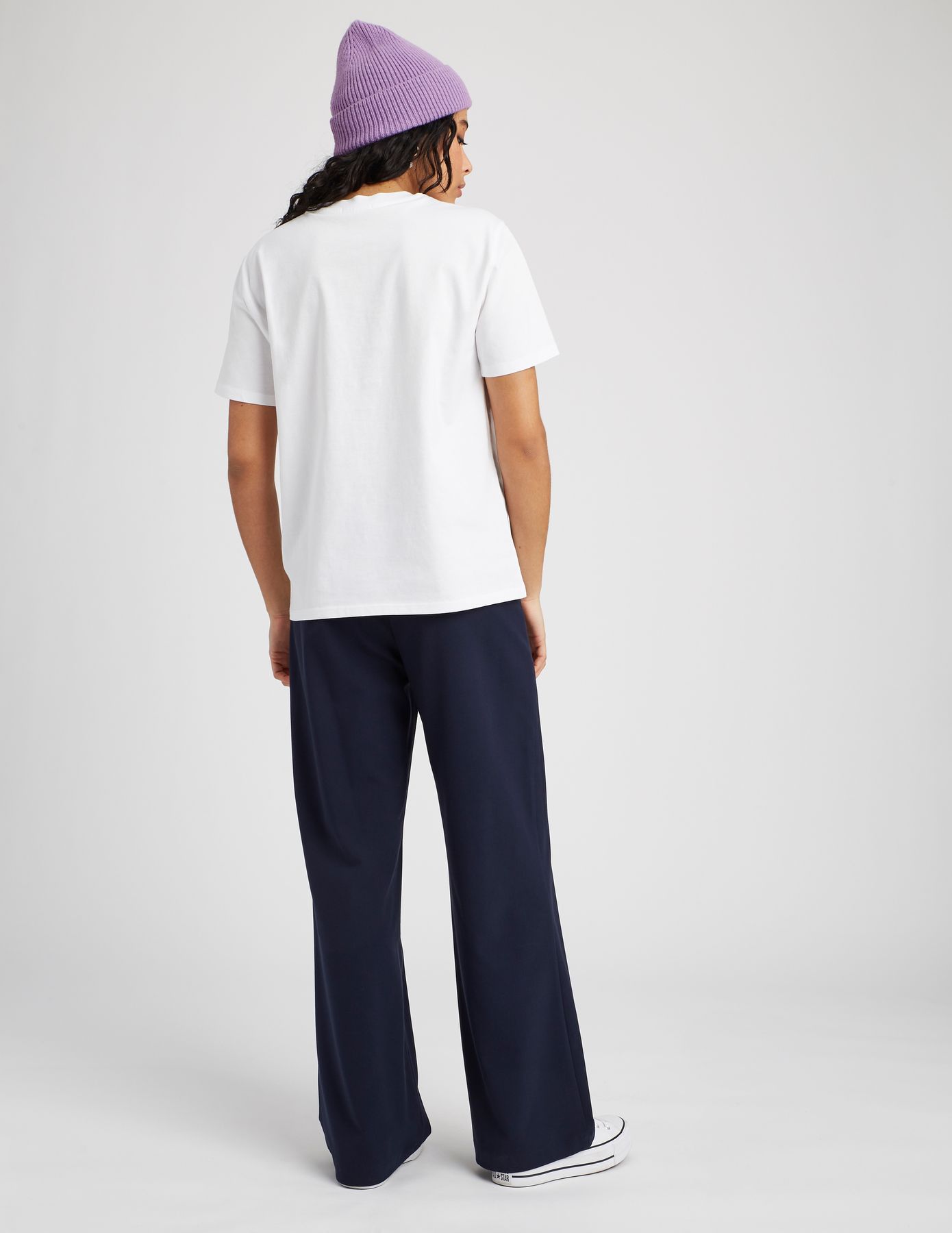 T-shirt broderie poitrine fleurs