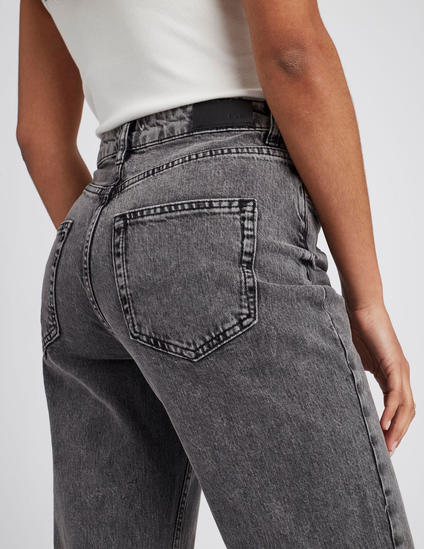 Jean straight taille haute