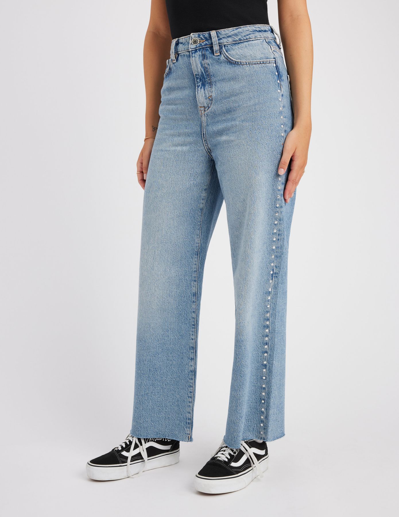 Jean straight &agrave; strass