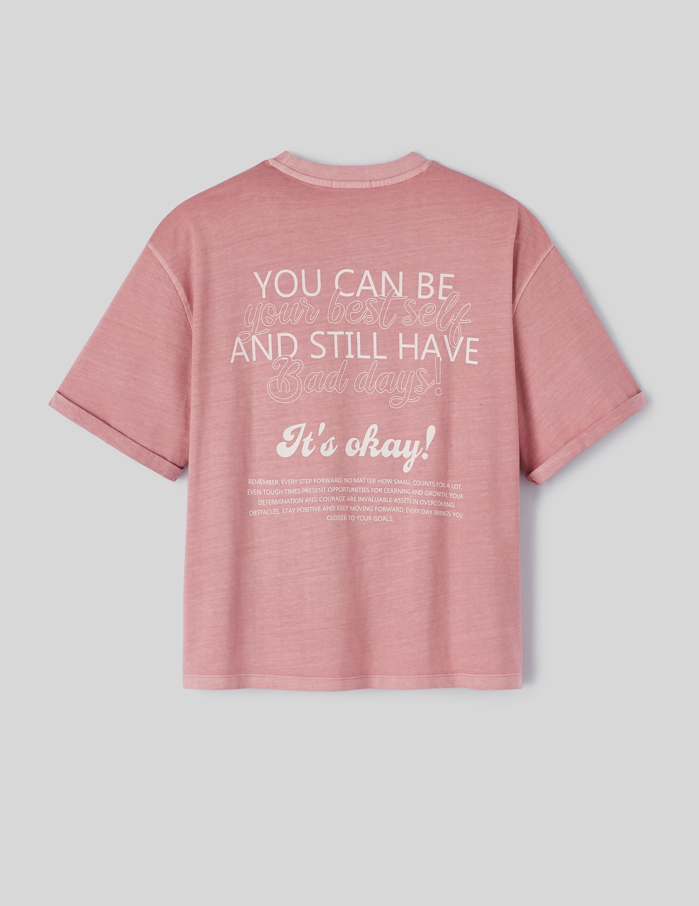 T-shirt d&eacute;lav&eacute; imprim&eacute;