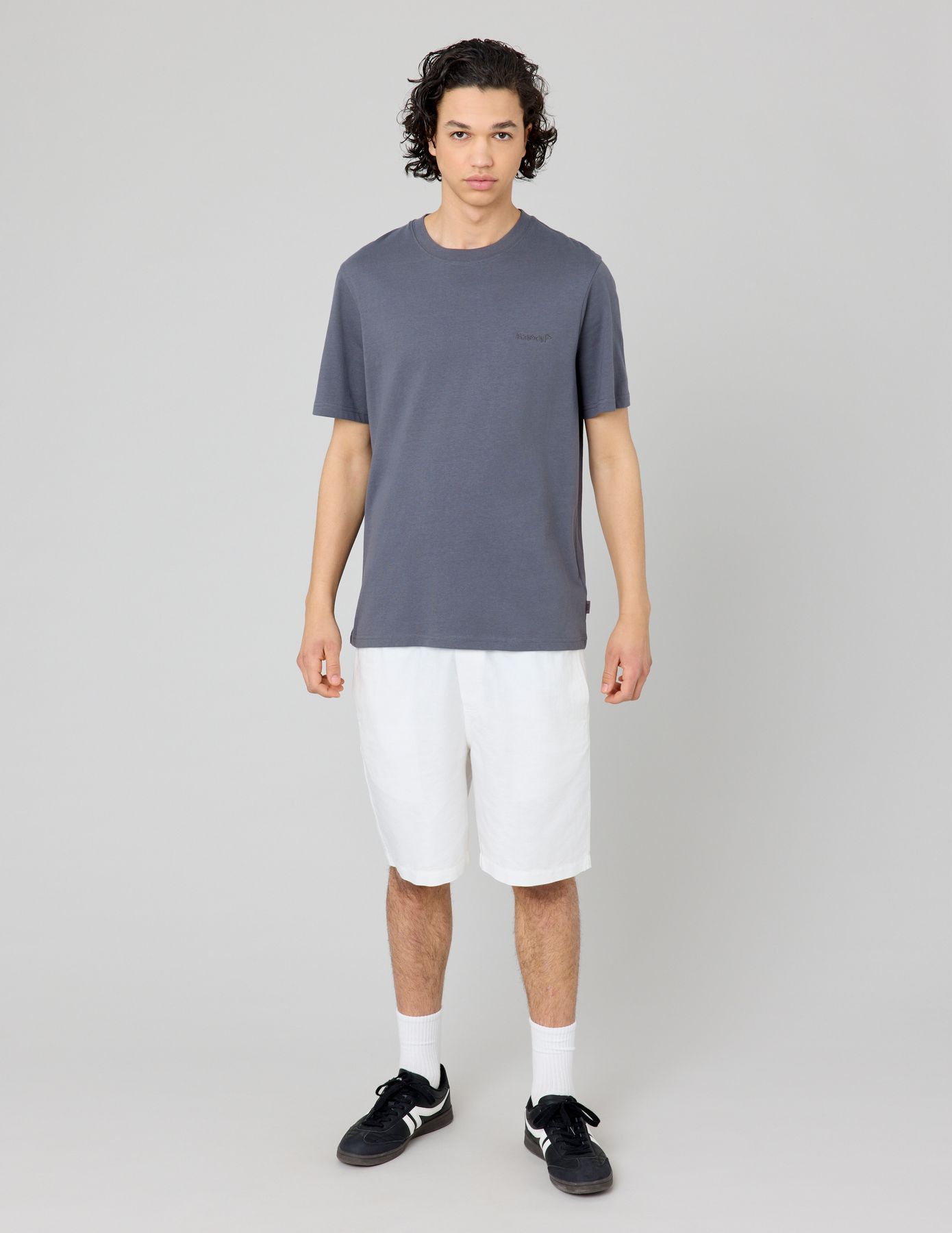 T-shirt message