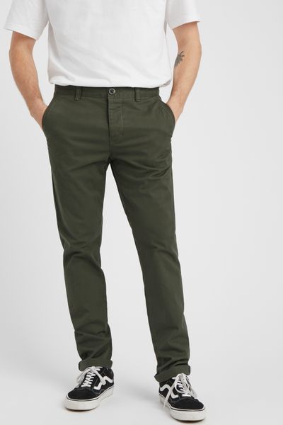Pantalon chino ajusté