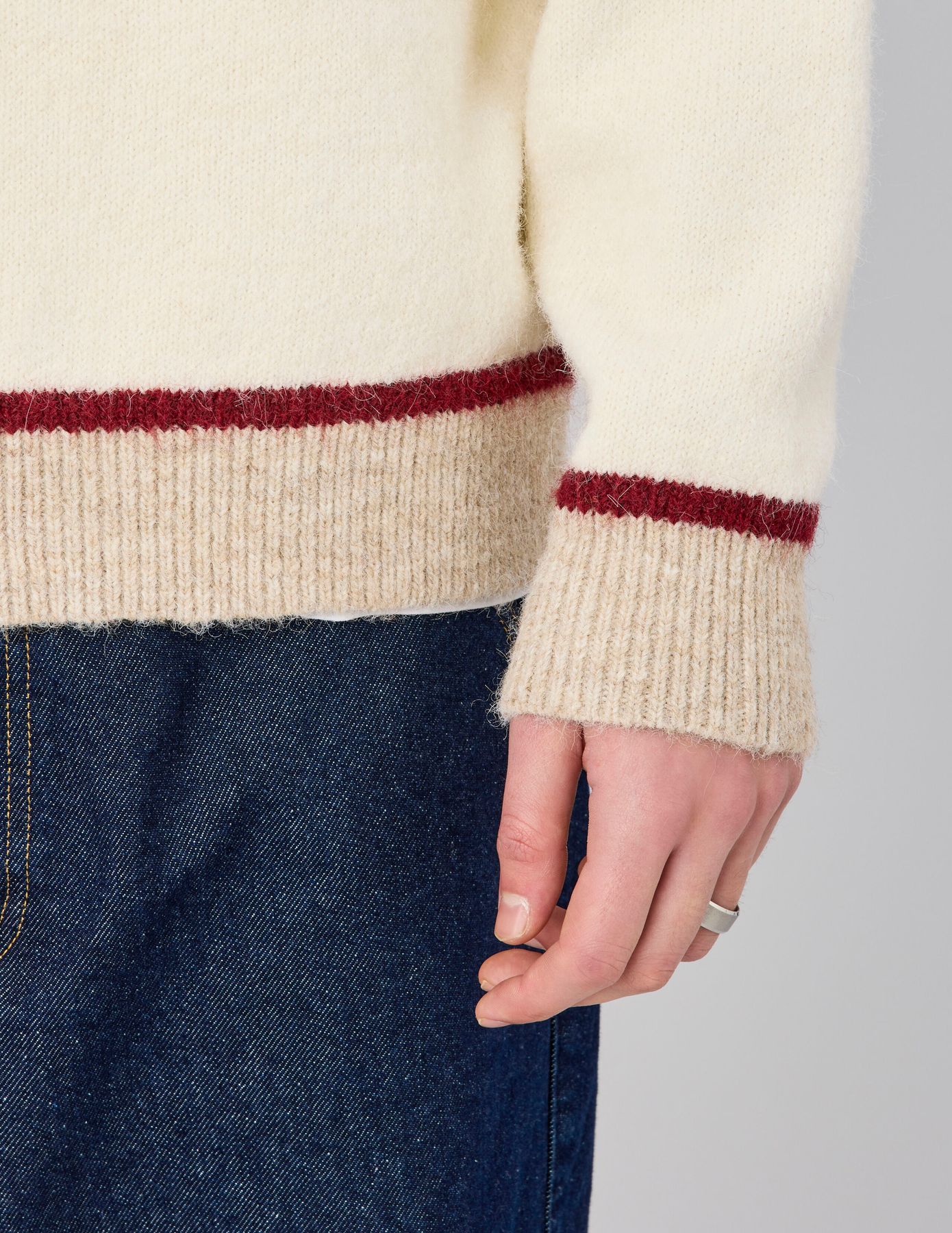 Pull col V contrast&eacute;