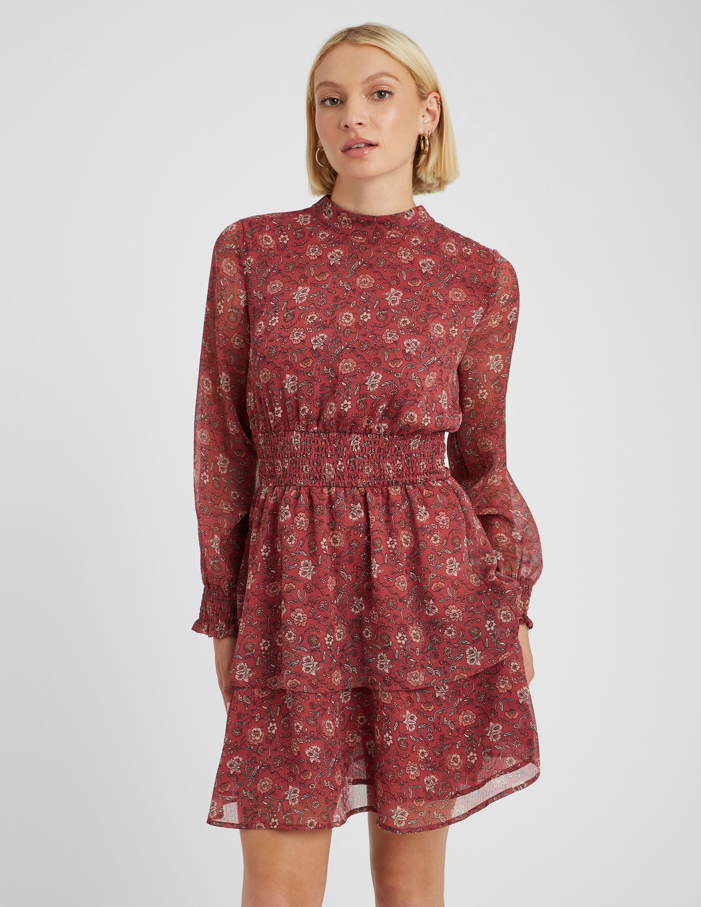 Robe courte imprimée col montant