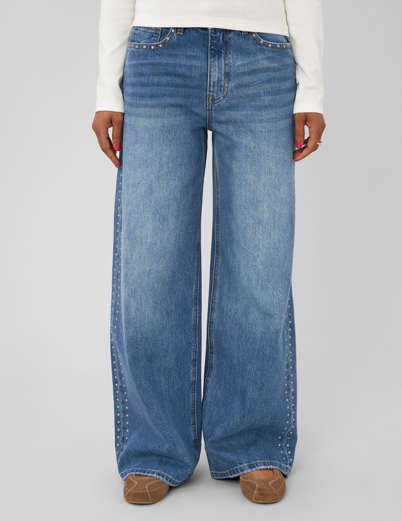 Jean wide leg avec studs