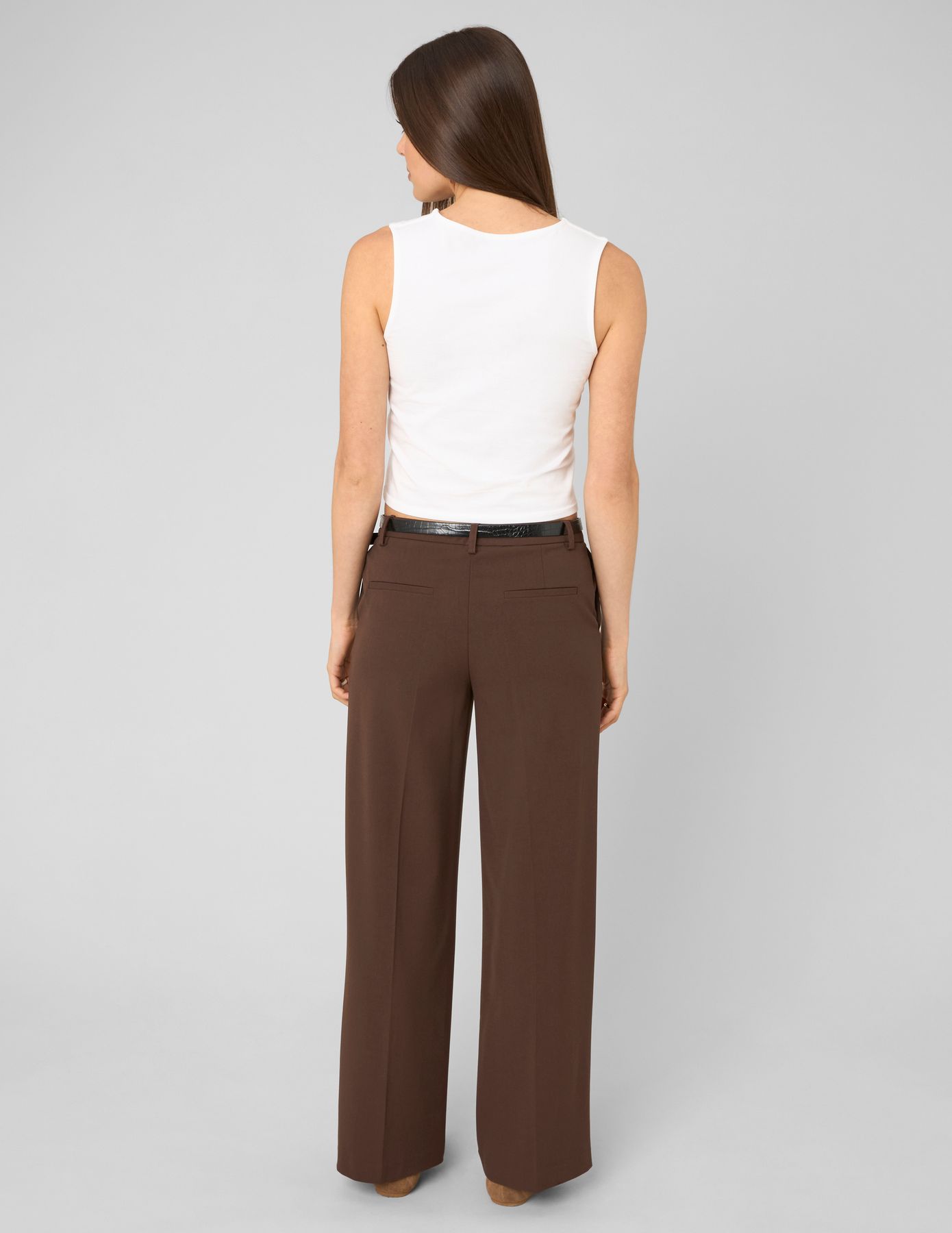 Pantalon droit &agrave; ceinture