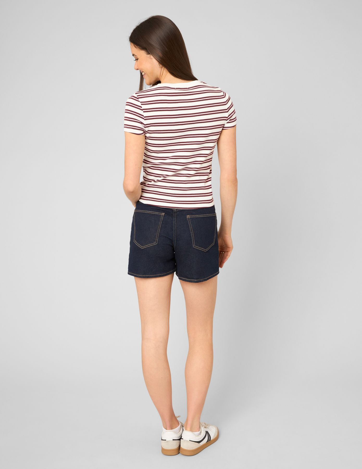 T-shirt ray&eacute;