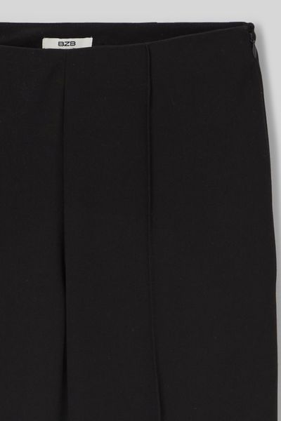 Pantalon plis marqué