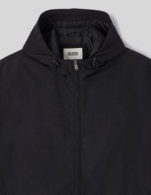 Blouson léger à capuche