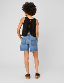 Top avec n&oelig;uds au dos