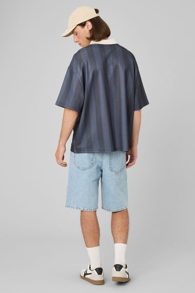 Maillot de foot ray&eacute;