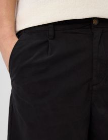 Bermuda chino &agrave; plis