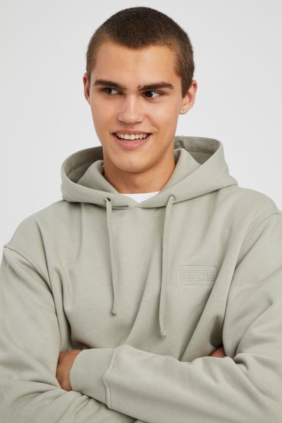 Sweat &agrave; capuche