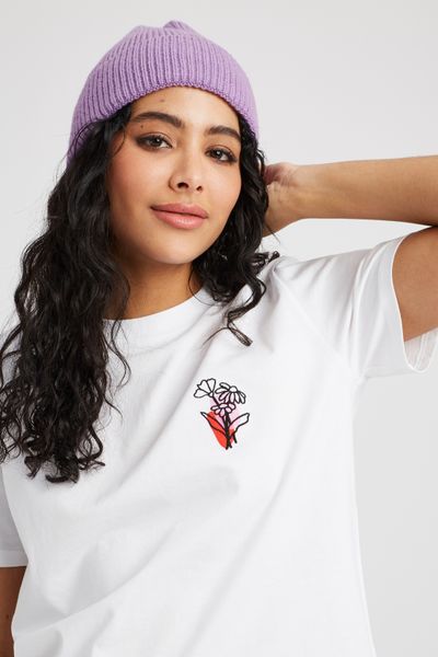 T-shirt broderie poitrine fleurs