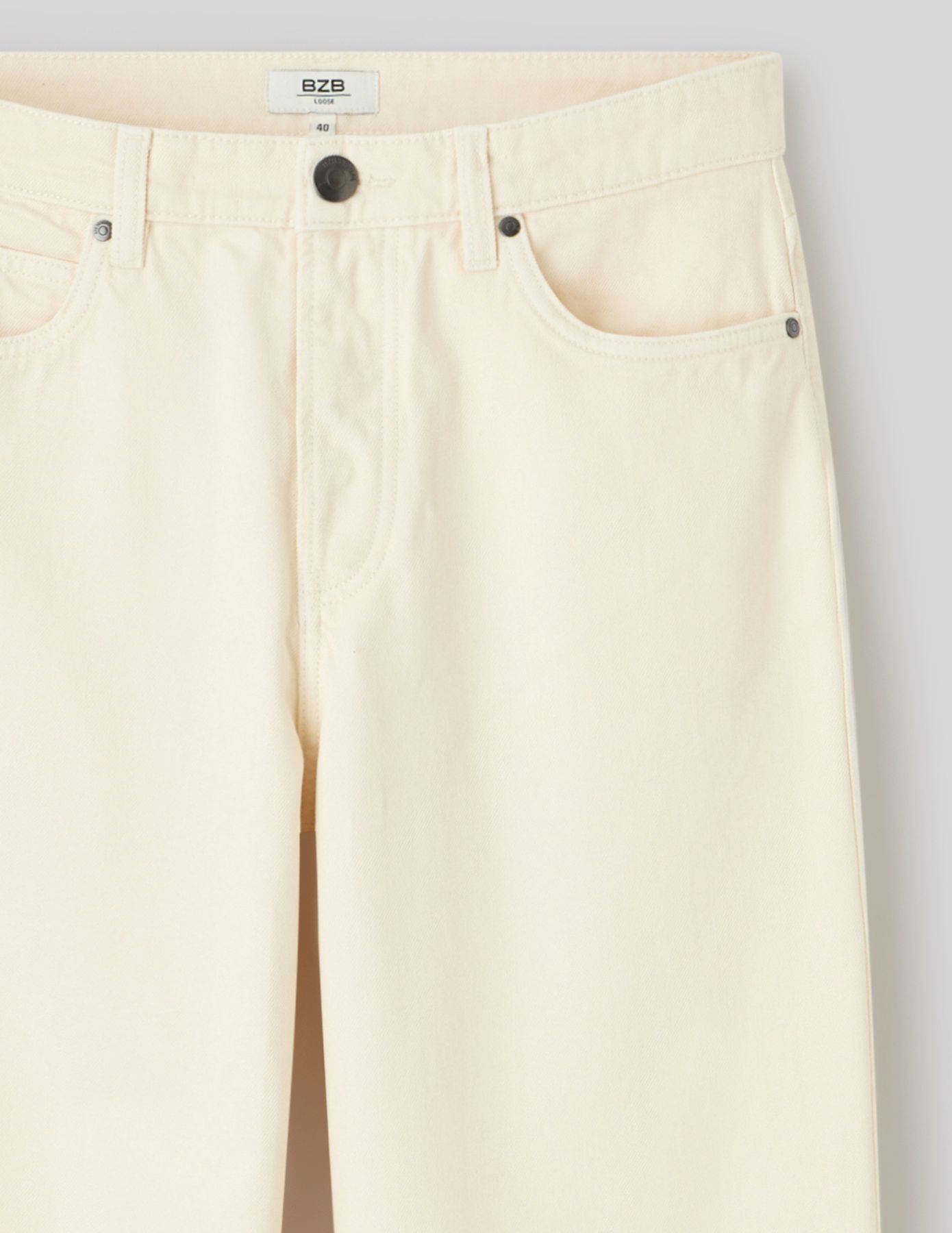 Jean loose
