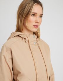 Blouson court à capuche