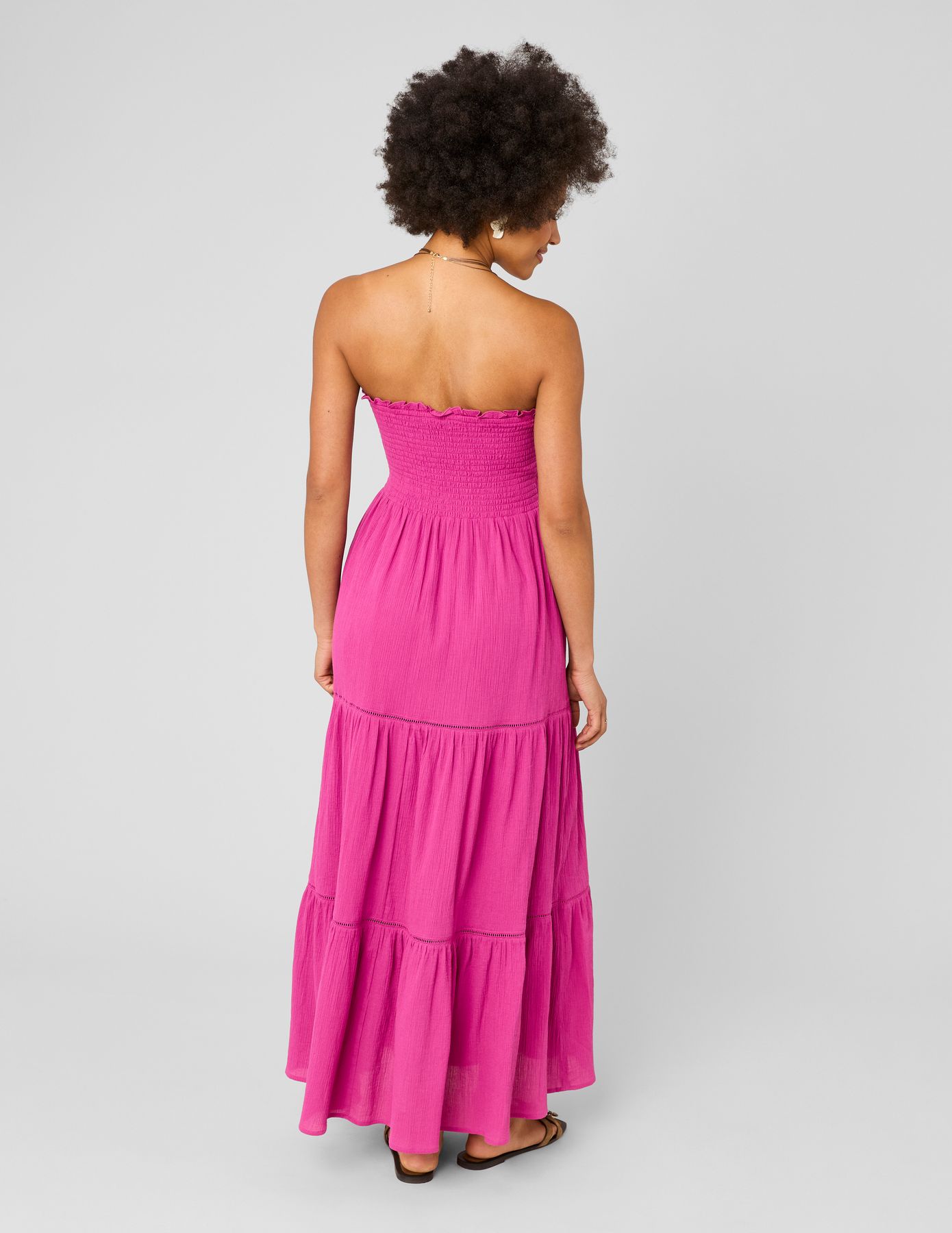 Robe longue smock&eacute;e