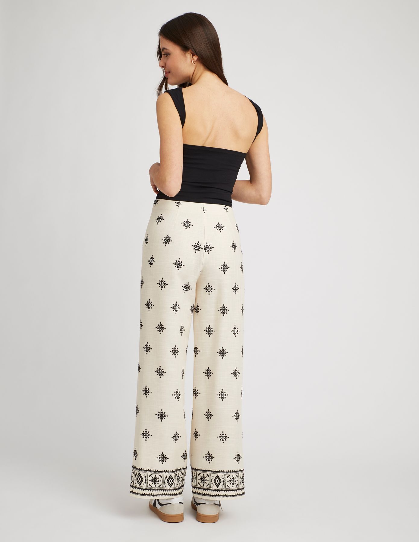 Pantalon brodé