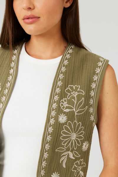 Veste sans manches brod&eacute;e