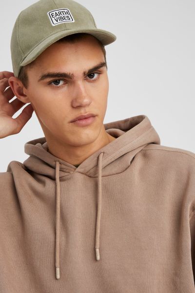 Sweat effet délavé à capuche