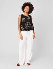 Top boule avec broderies