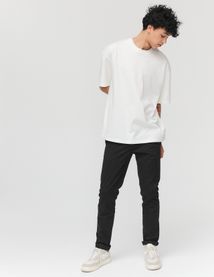 Pantalon chino ajusté