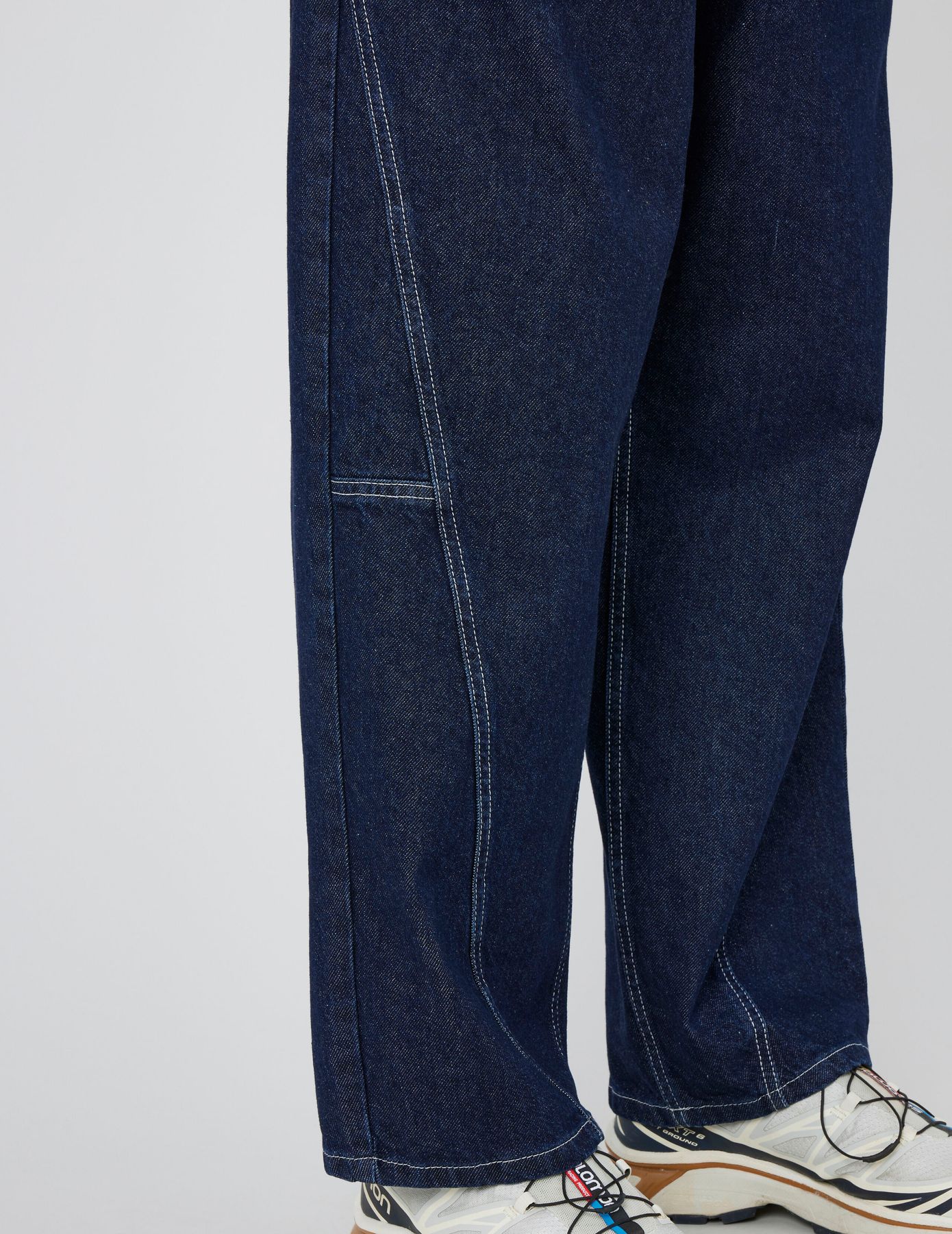 Jean skater à découpes