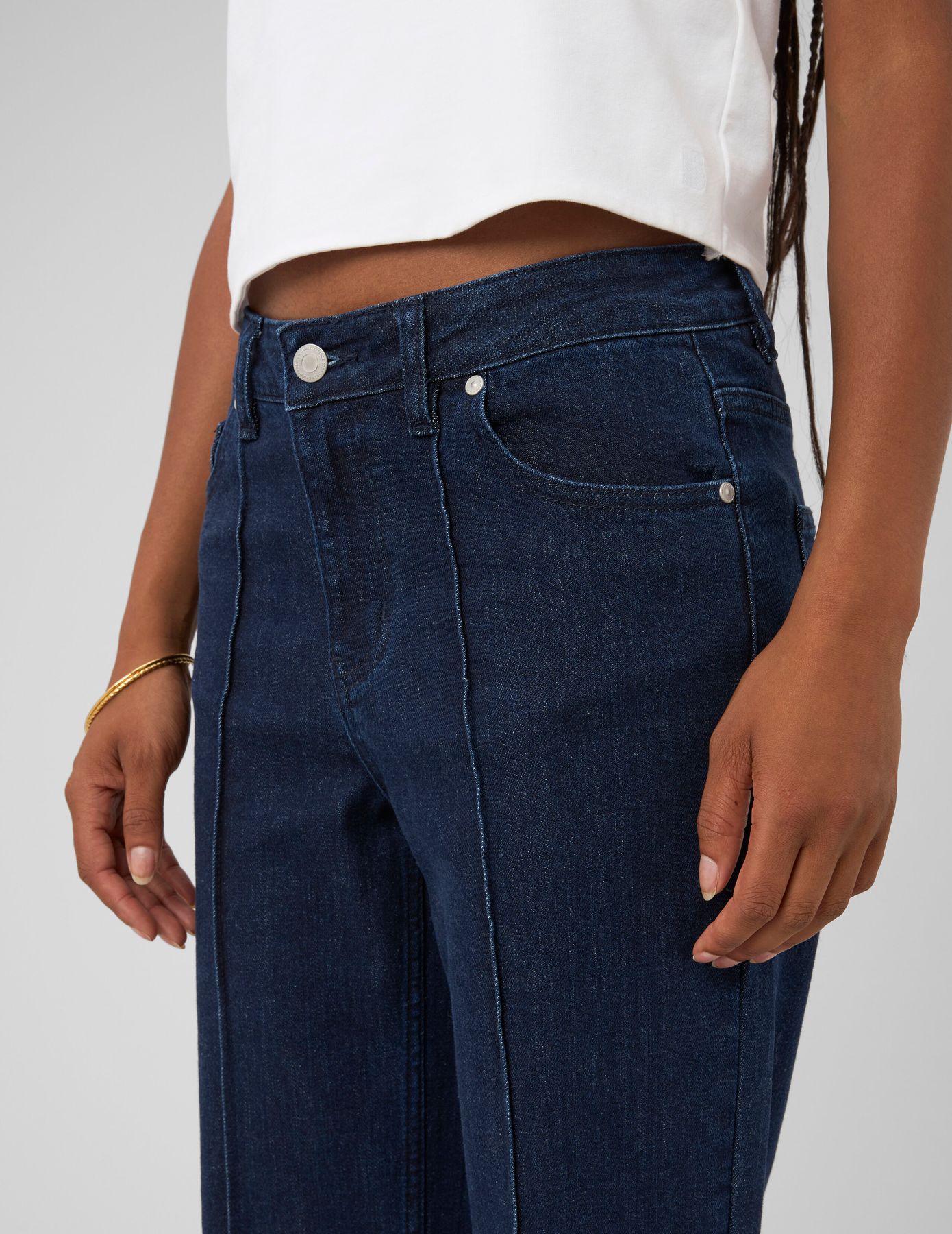 Jean flare surpiqure devant