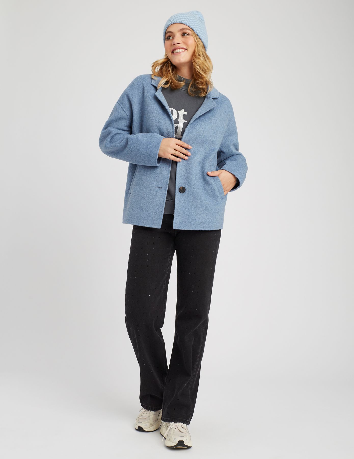 Manteau court en laine
