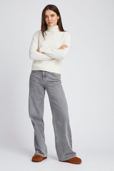 Pull col roul&eacute;