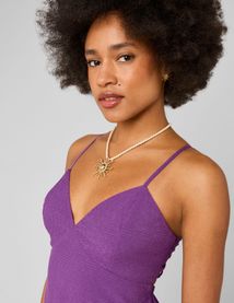 Robe longue &agrave; d&eacute;coupes dans le dos