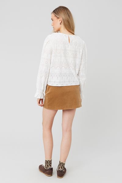 Blouse en broderie anglaise