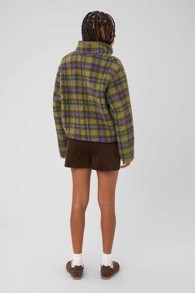 Sweat sherpa