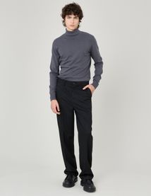 Pull col roulé