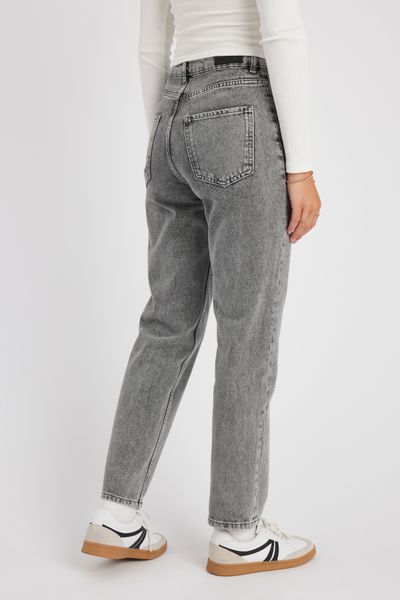 Jean mom fit