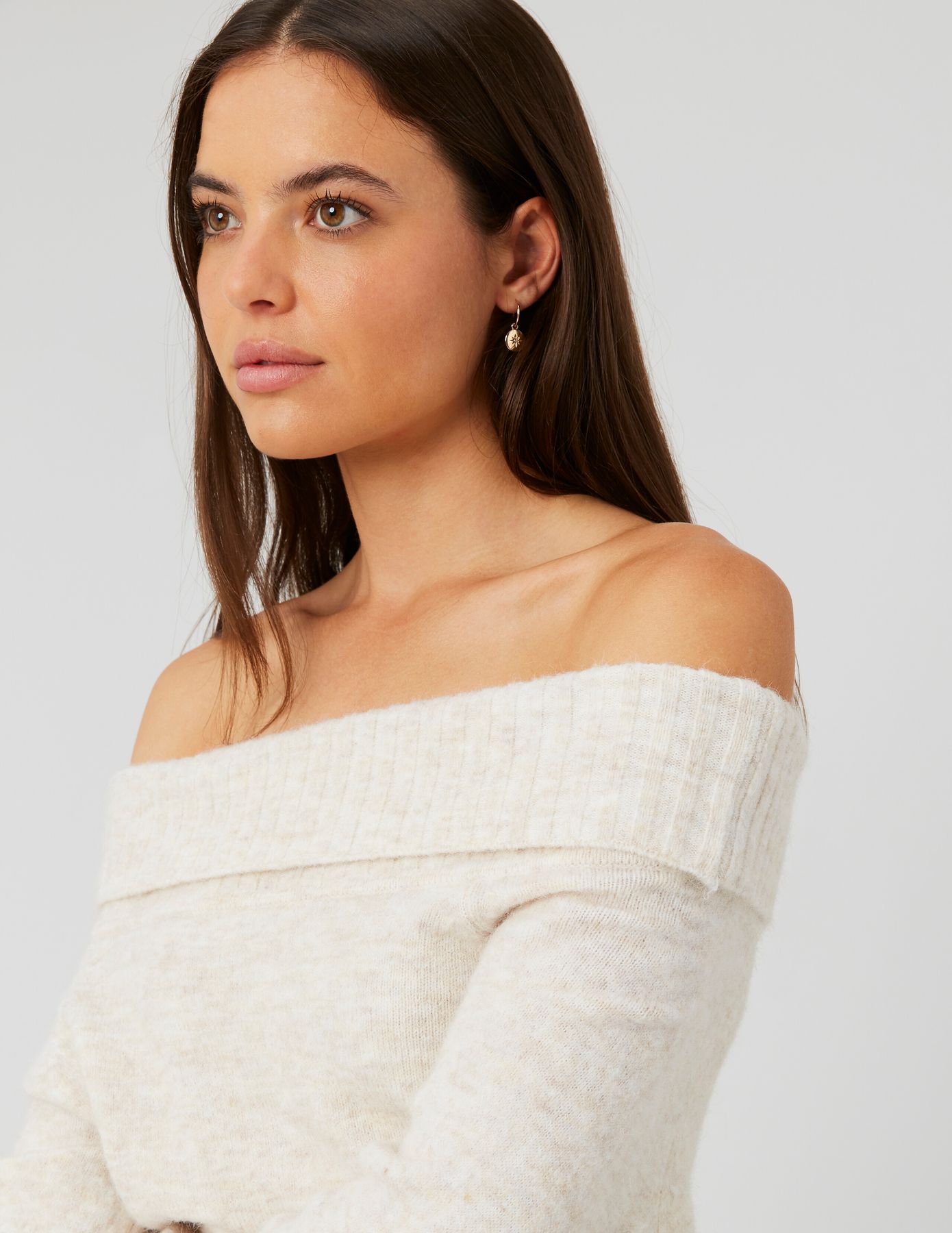 Pull épaules dénudées