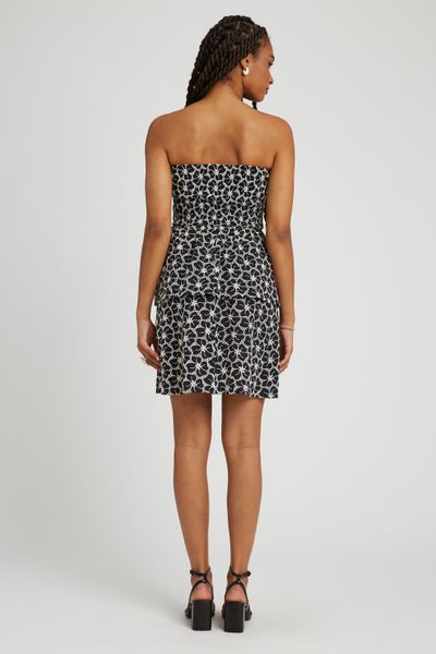 Robe bustier en broderie anglaise