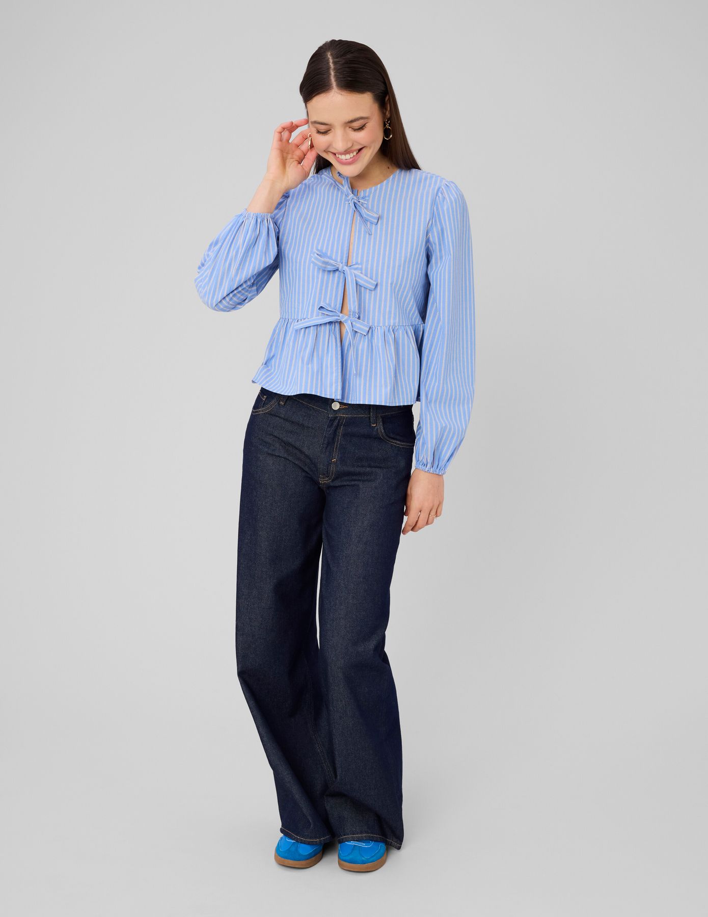 Blouse &agrave; nouer ray&eacute;e