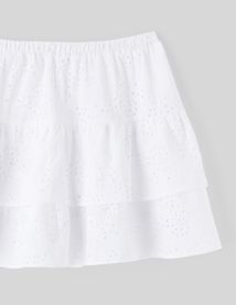 Jupe courte en broderie anglaise