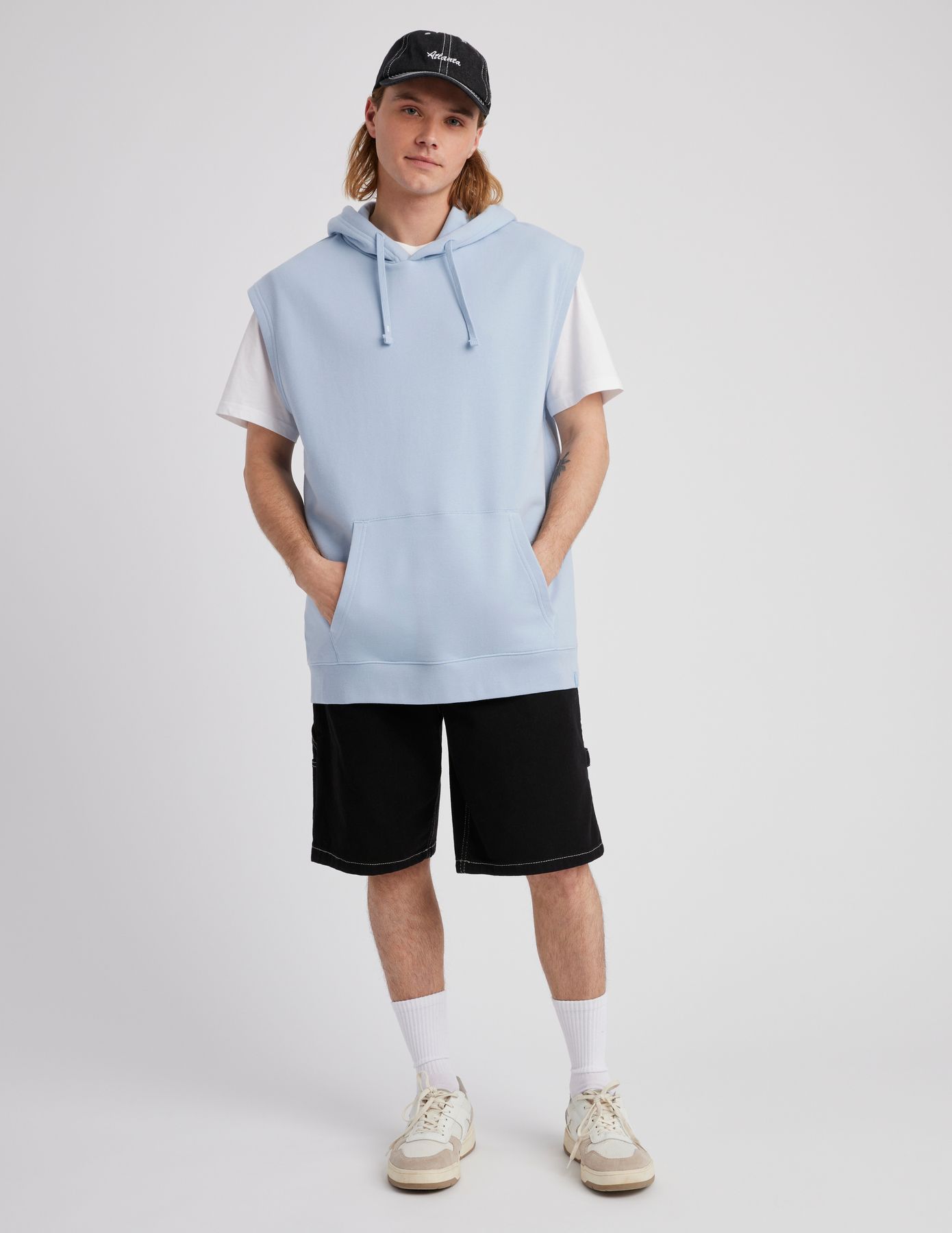 Sweat sans manches à capuche