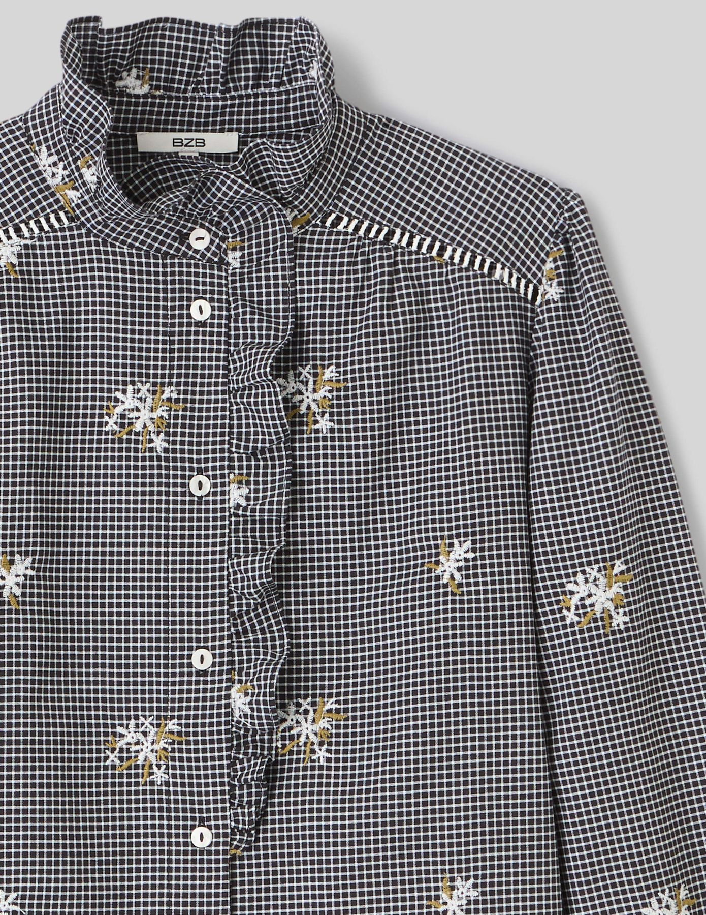Chemise à carreaux brodée