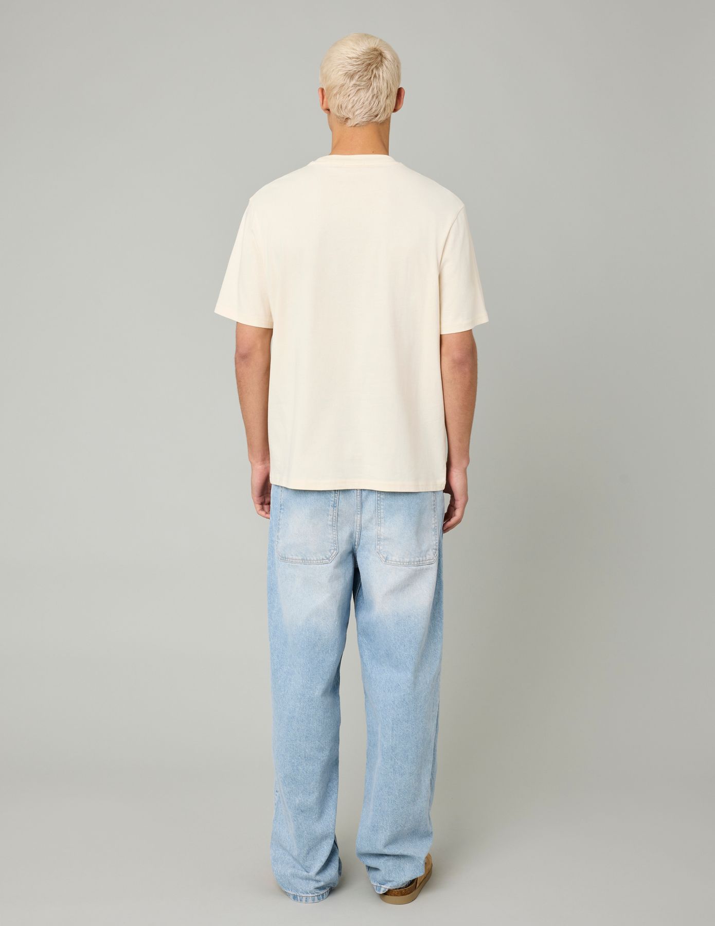 T-shirt animé poitrine