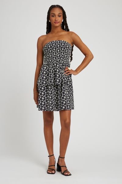 Robe bustier en broderie anglaise