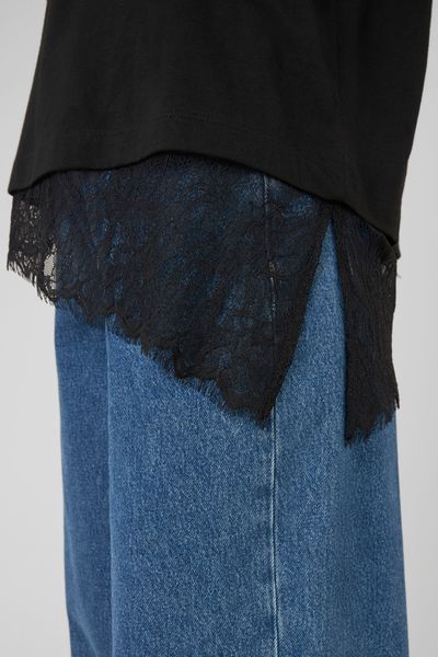 T-shirt avec empi&egrave;cement en dentelle