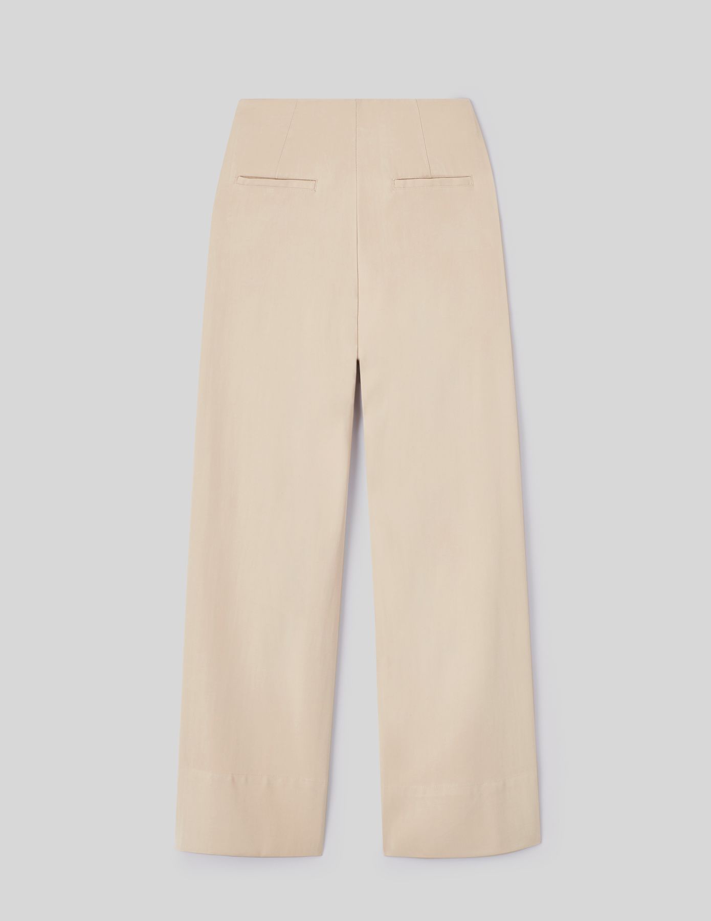 Pantalon tailleur court
